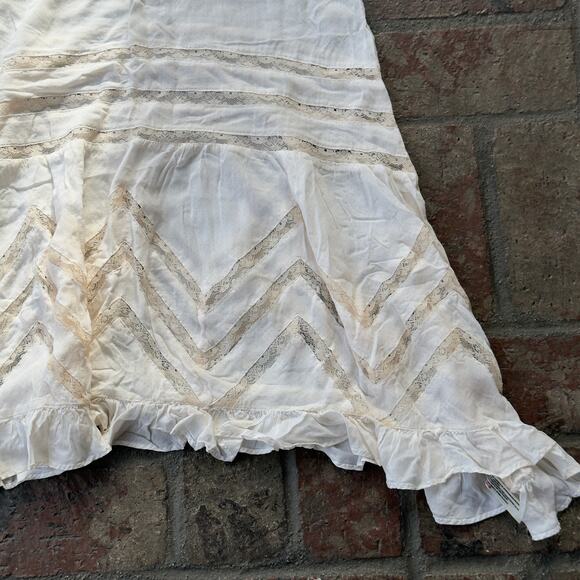 Intimately Free People Sleeveless Tunic Cream Lace Asymmetrical Hem Size XS - Picture 3 of 5